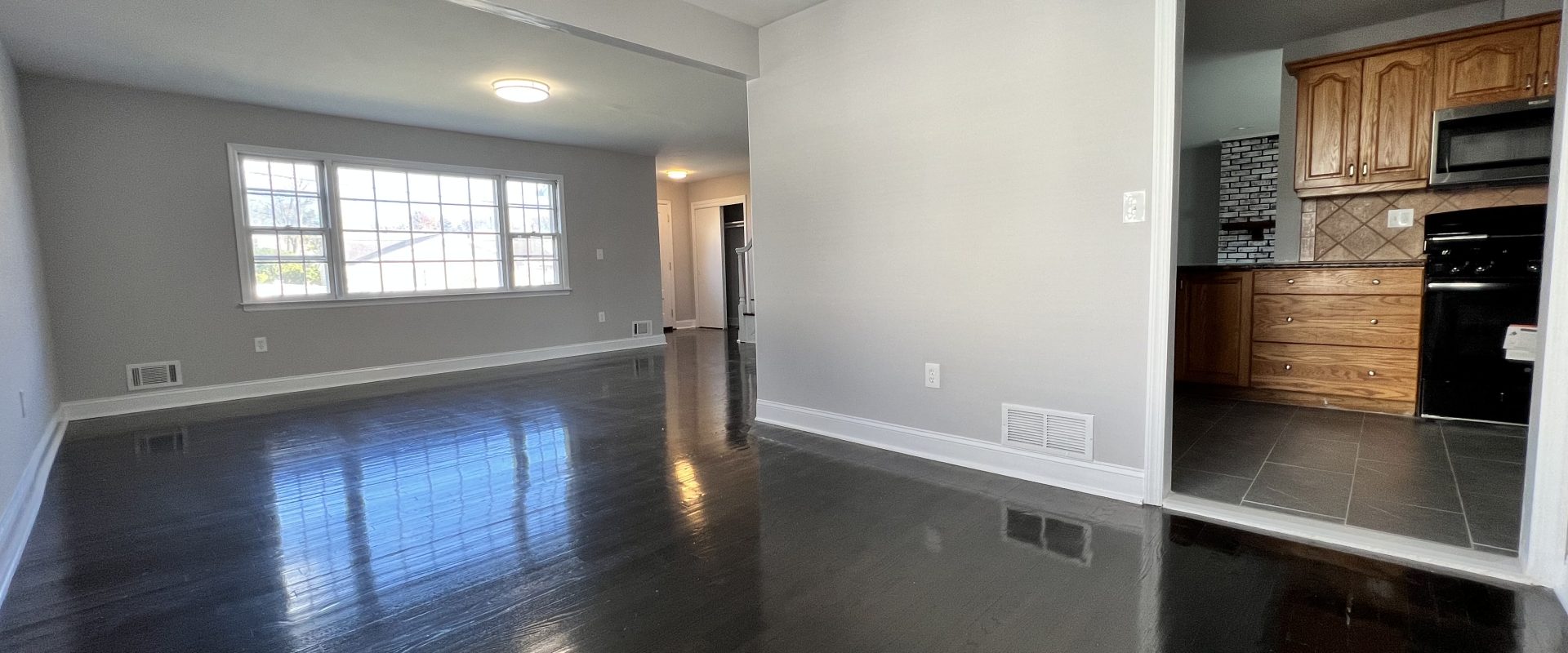 93 Roosevelt Ave Colonia, NJ 07067