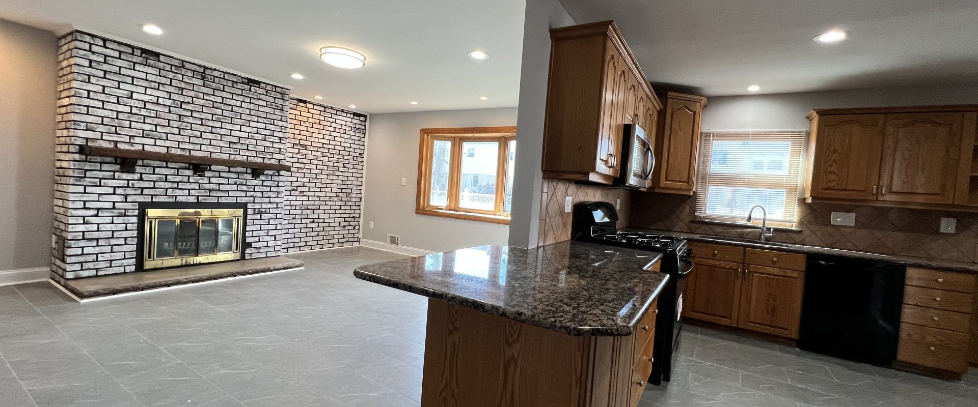 93 Roosevelt Ave Colonia, NJ 07067