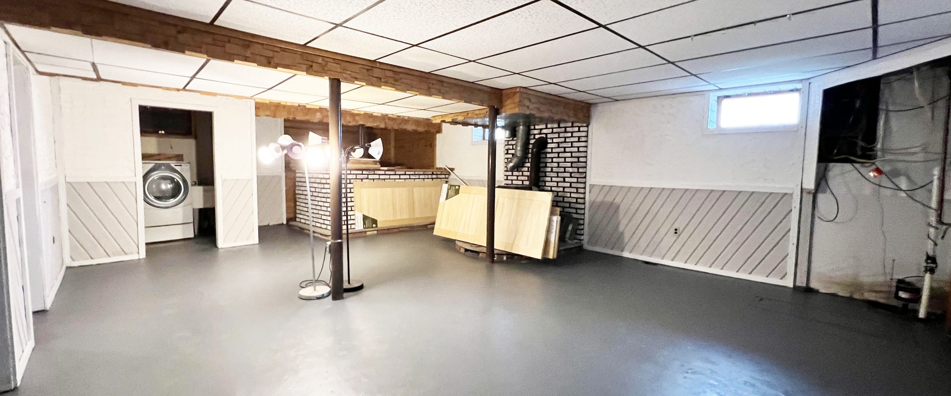 93 Roosevelt Ave Colonia, NJ 07067