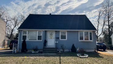 22 Independence Drive, Roselle New Jersey 07203